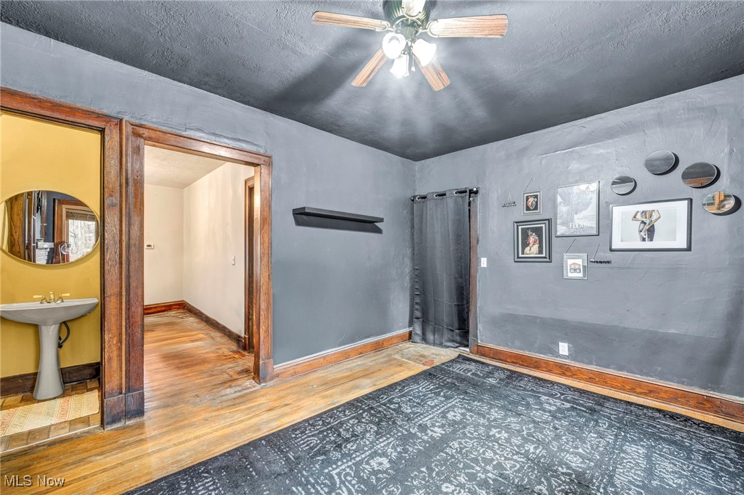 6933 Detroit Avenue, Cleveland, Ohio image 14
