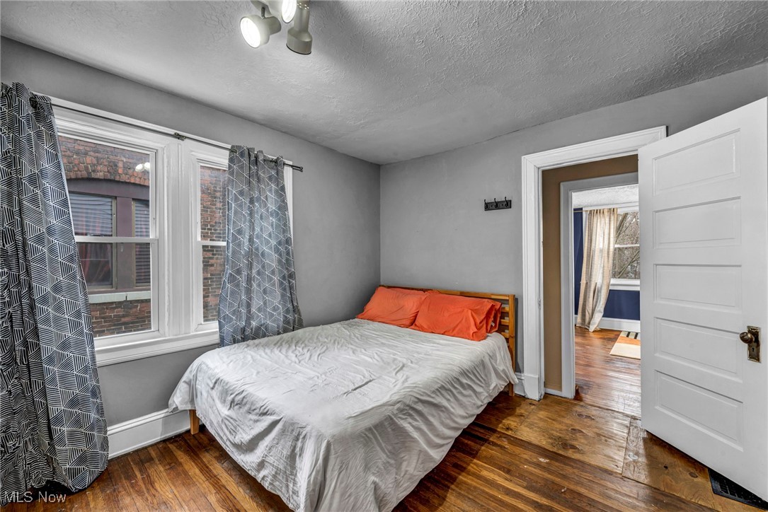 6933 Detroit Avenue, Cleveland, Ohio image 31