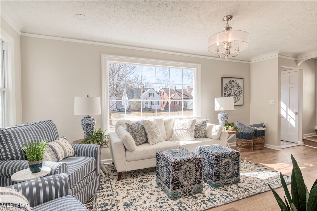 3727 Bainbridge Road, Cleveland Heights, Ohio image 5