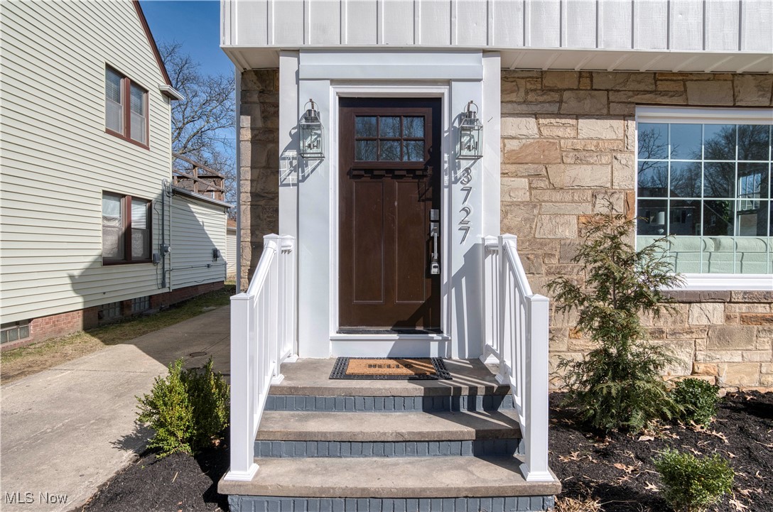 3727 Bainbridge Road, Cleveland Heights, Ohio image 2