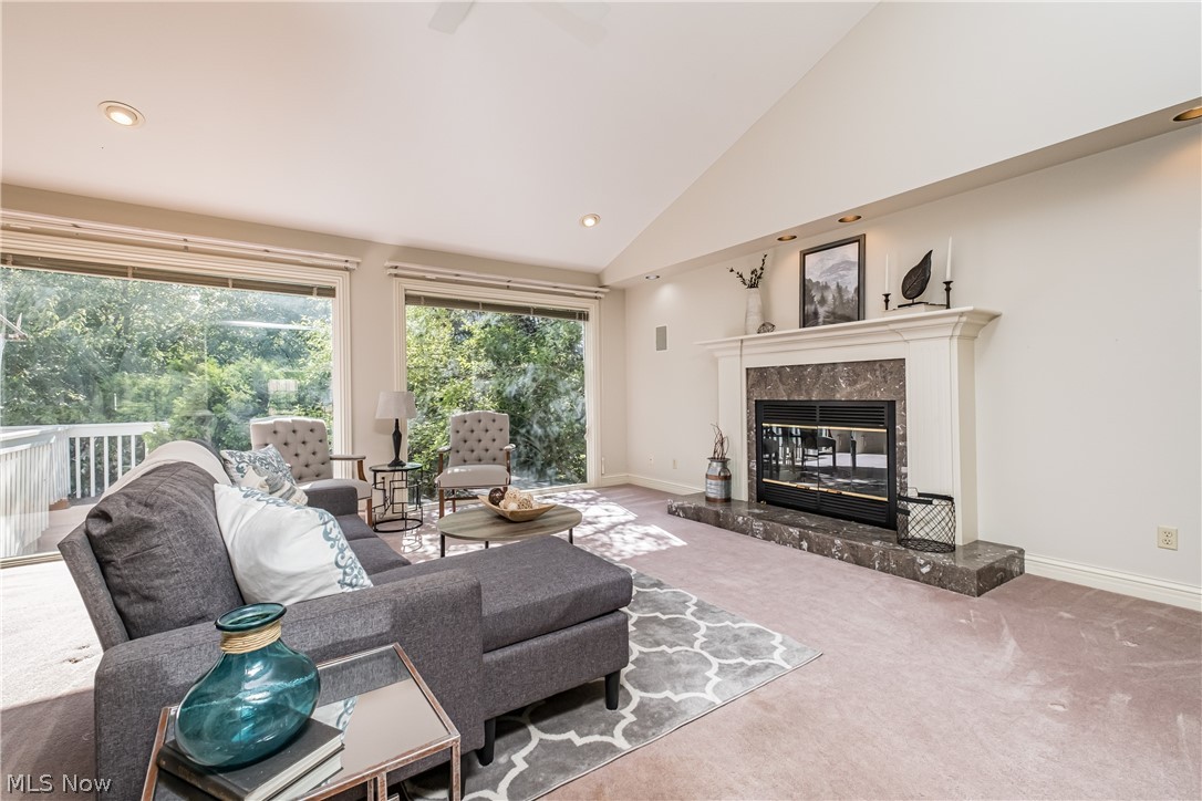 Woods At Nobles Pond - Residential