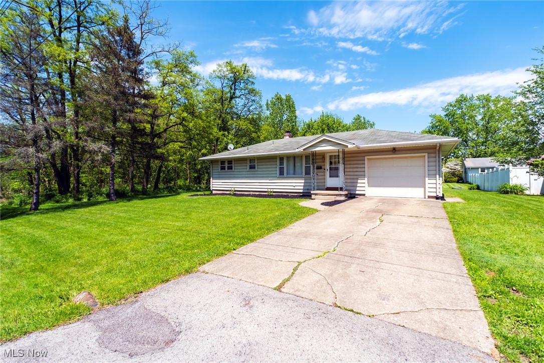 1617 Norwood Avenue, Girard, Ohio image 2