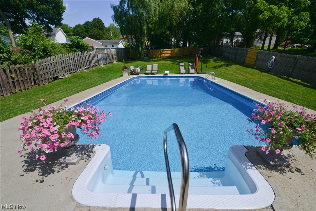 Village/Lowellville - Residential