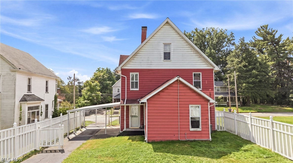 826 Parkwood Avenue 1 & 2