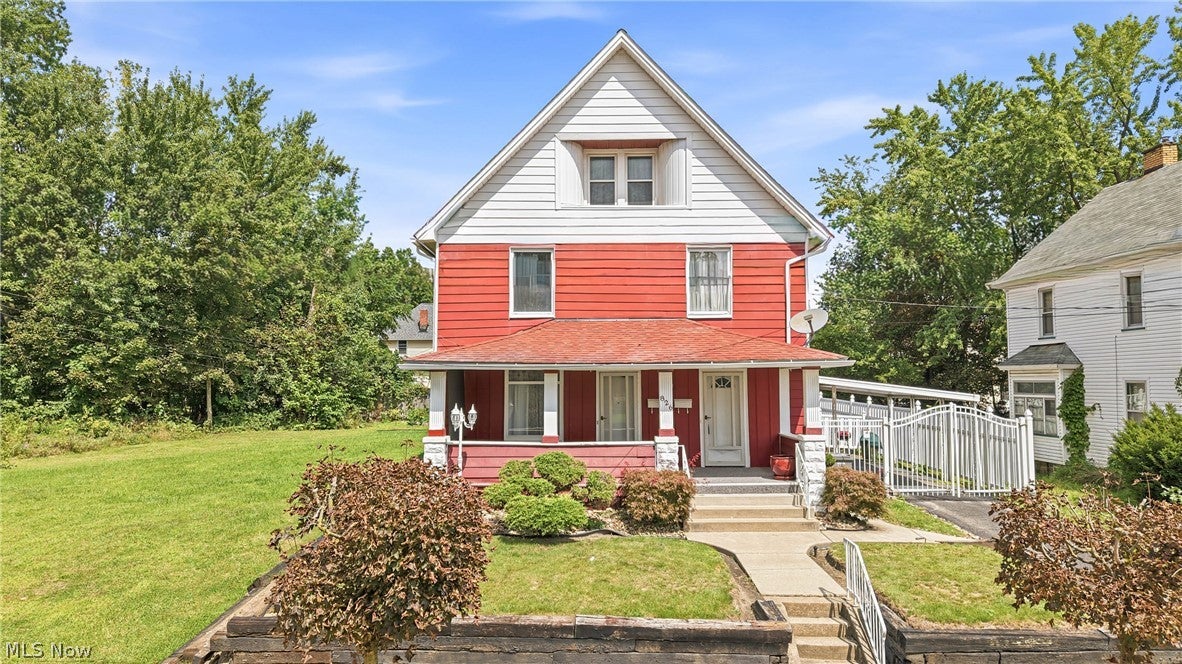 826 Parkwood Avenue 1 & 2