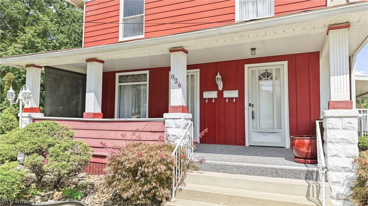 826 Parkwood Avenue 1 & 2