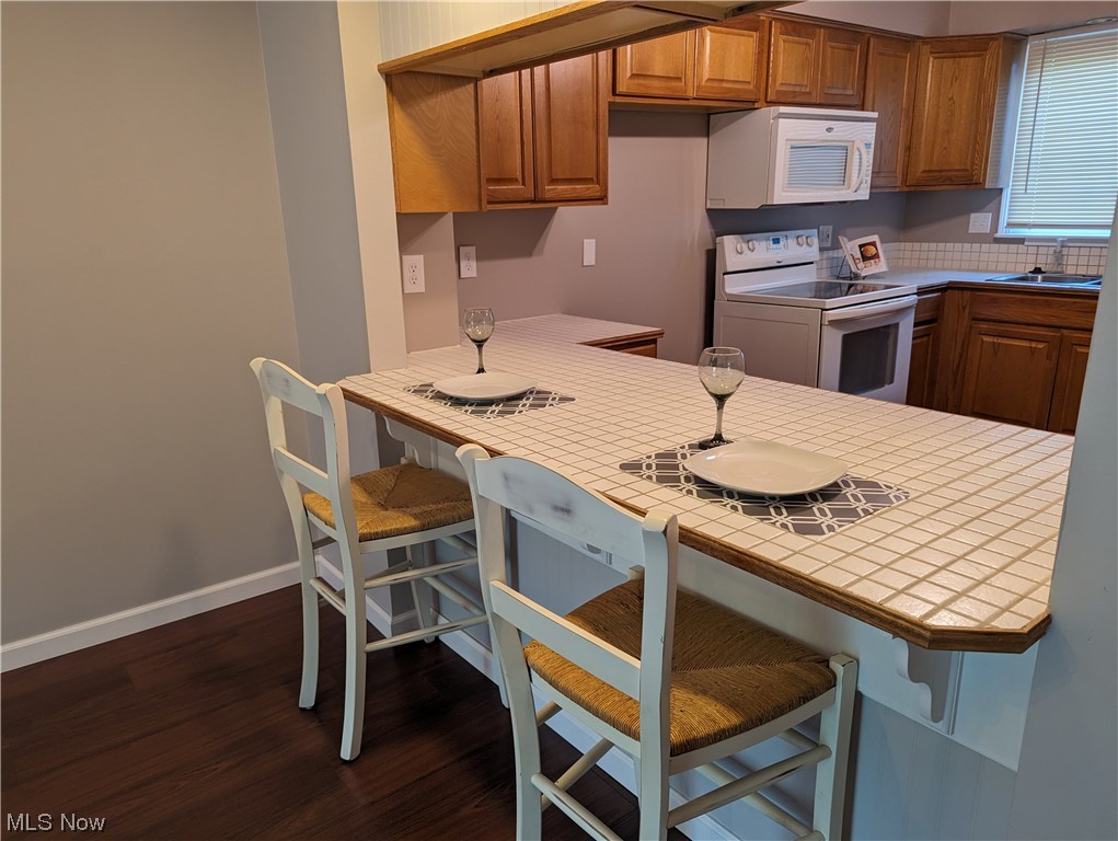 Hillsdale Ridge Condo - Residential