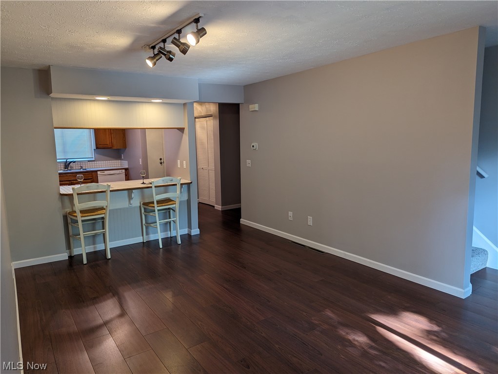 Hillsdale Ridge Condo - Residential