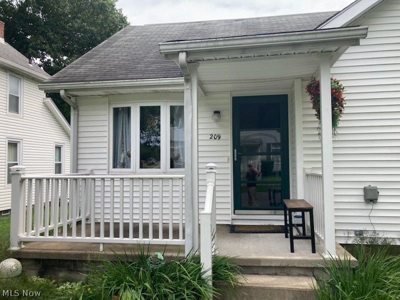 209 Grandview Street