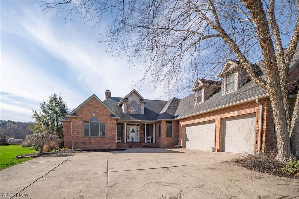 Photo of 8114 Lisbon Street E, East Canton, OH 44730 (MLS # 5192376)