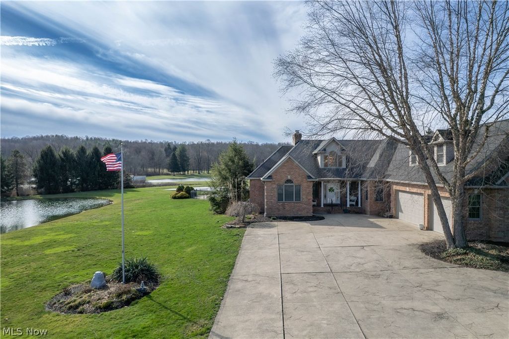 Photo of 8114 Lisbon Street E, East Canton, OH 44730 (MLS # 5192376)