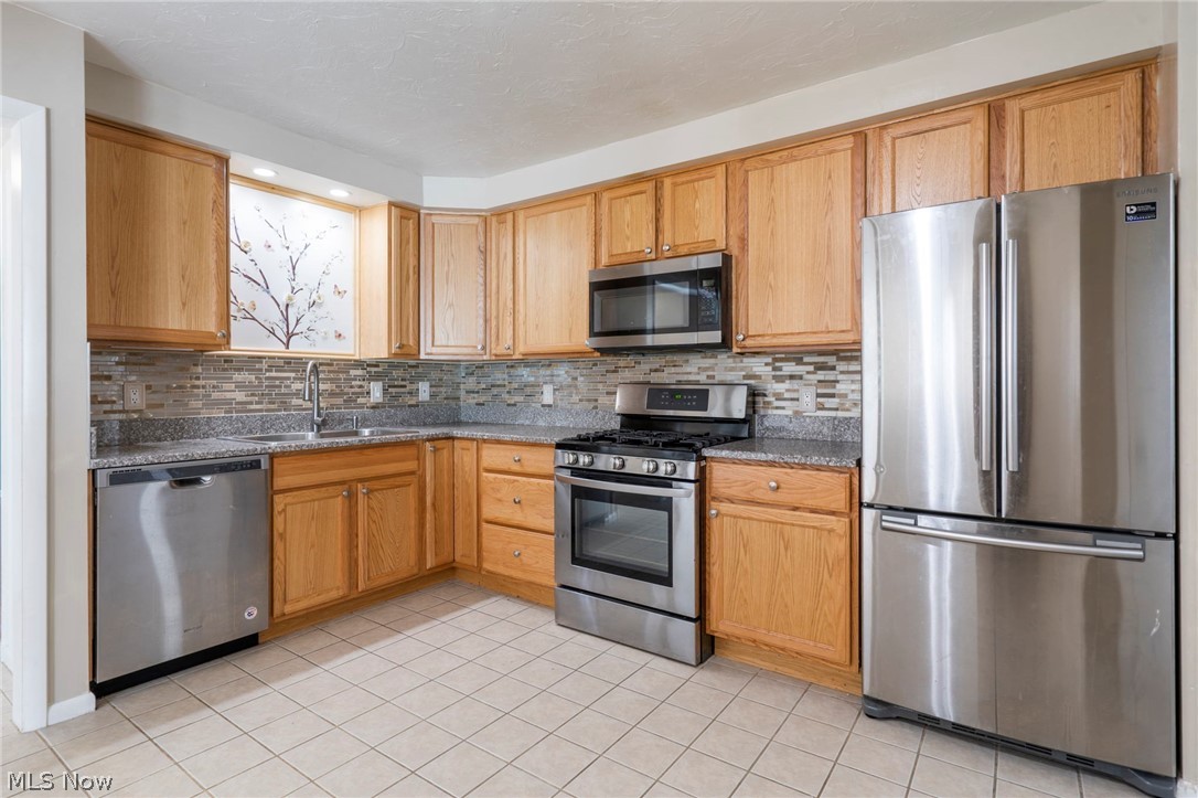 Sedgewick Land Companys 02 Re - Residential Lease