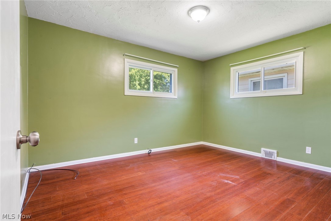 Sedgewick Land Companys 02 Re - Residential Lease