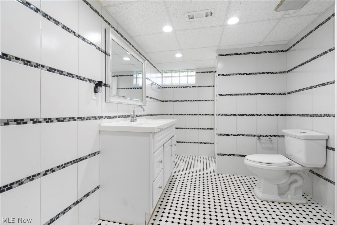 Sedgewick Land Companys 02 Re - Residential Lease