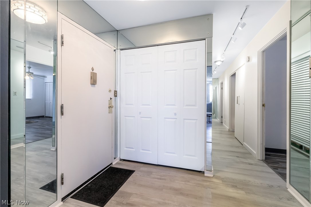 16100 Van Aken Boulevard 507