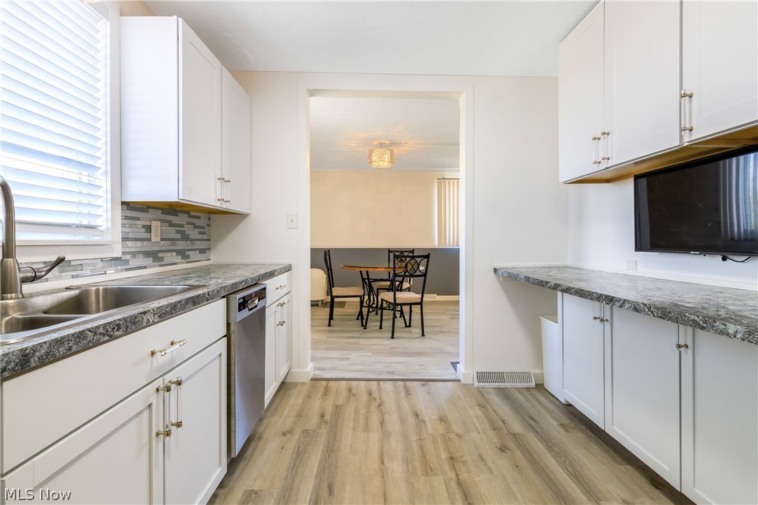 Carlton House Condo - Residential