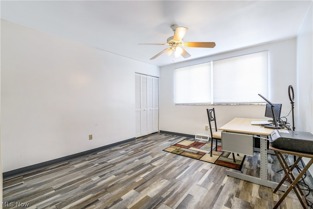 Carlton House Condo - Residential