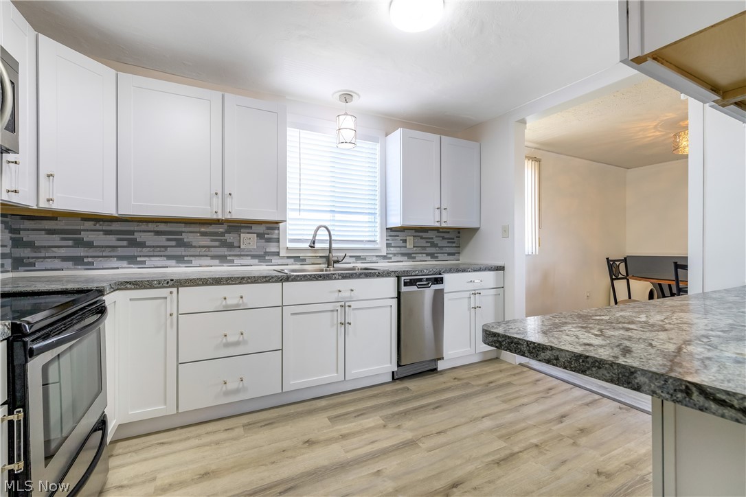 Carlton House Condo - Residential