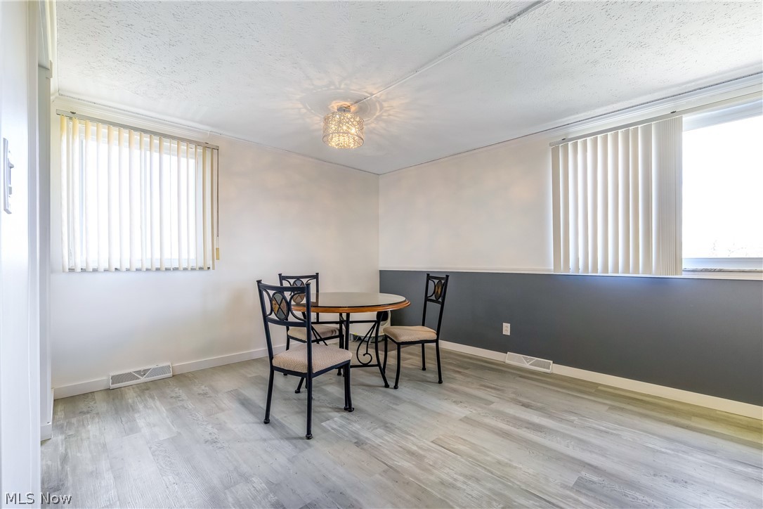 Carlton House Condo - Residential