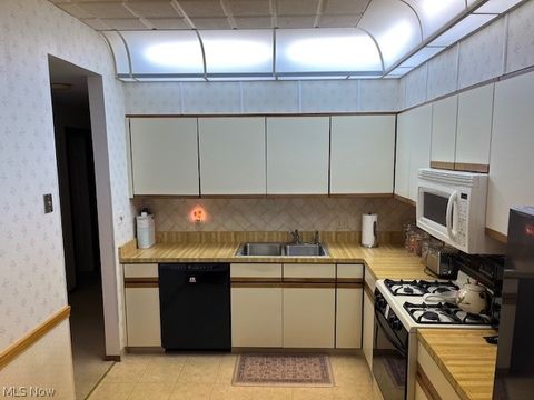 Tiny photo for 4581 Morgate Circle NW, Canton, OH 44708 (MLS # 5202640)