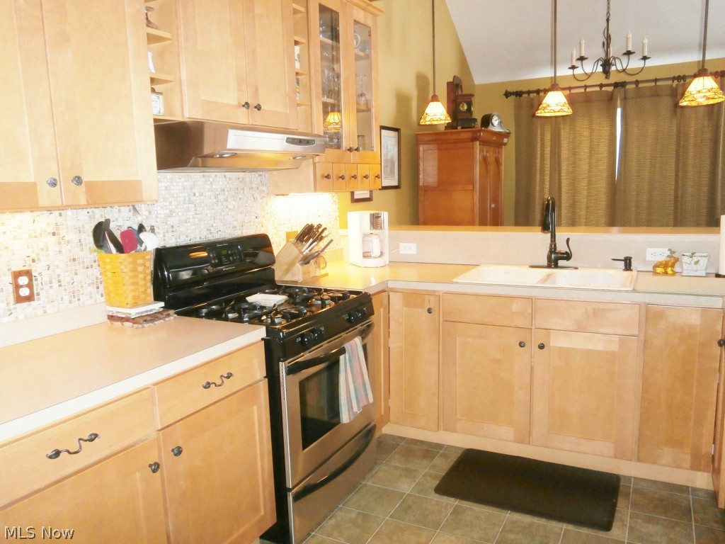 Fox Pointe - Residential