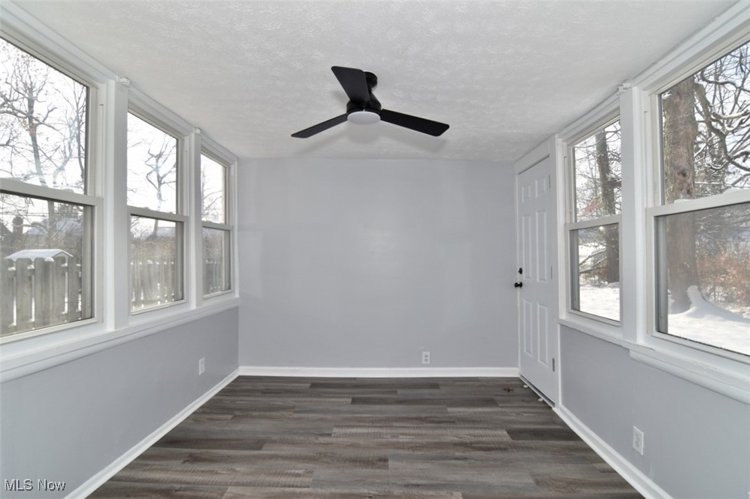 Shakerwood 01-D/R Dvoraks - Residential