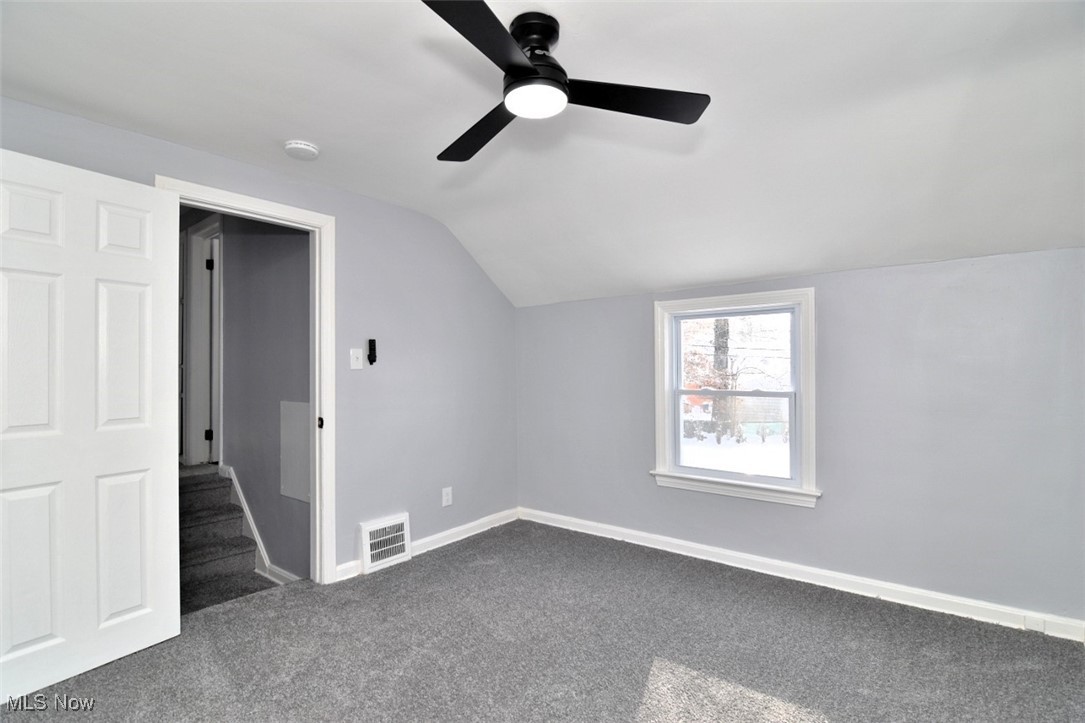 Shakerwood 01-D/R Dvoraks - Residential