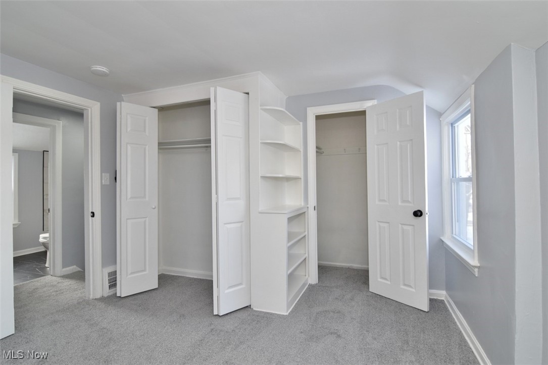 Shakerwood 01-D/R Dvoraks - Residential