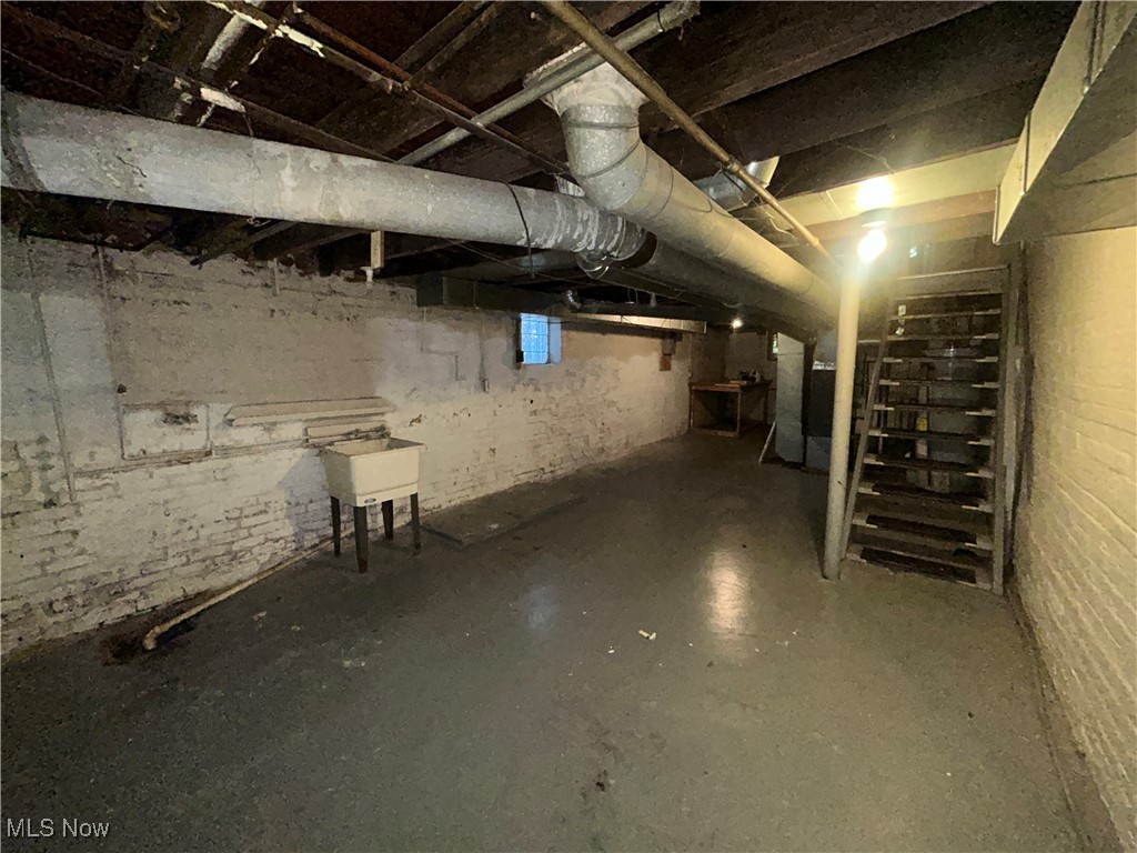 Ohio City - Commercial Sale