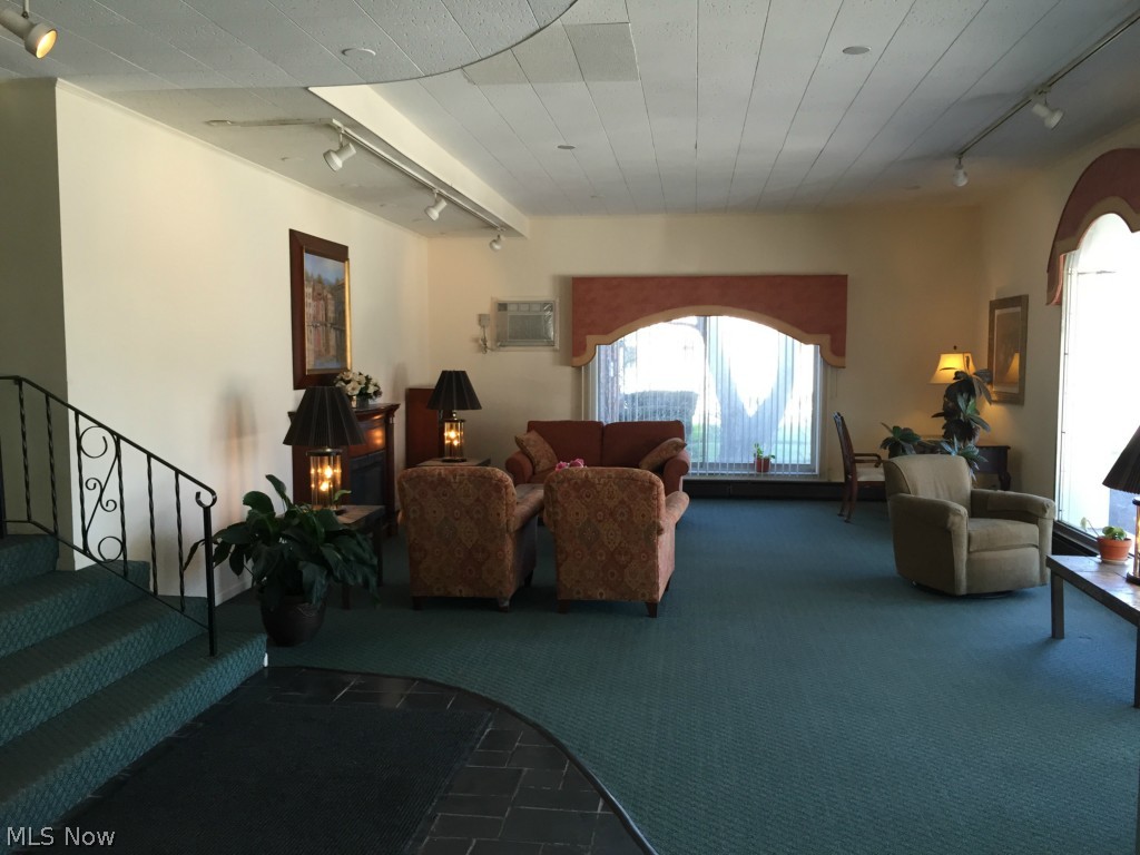 Waverly House Condo - Residential