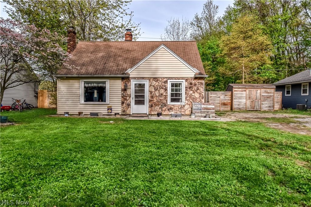 Photo of 1969 Paisley Road, Madison, OH 44057 (MLS # 5204714)