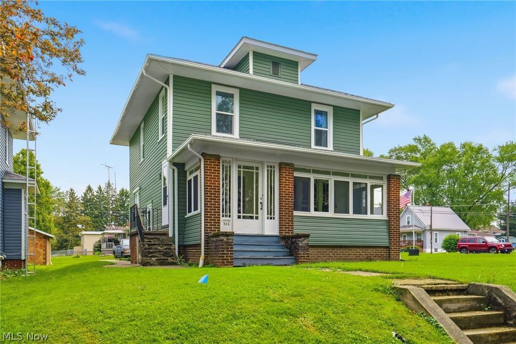 Photo of 265 S Johnson Road, Sebring, OH 44672 (MLS # 5207755)