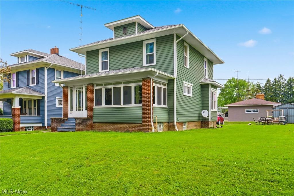 Photo of 265 S Johnson Road, Sebring, OH 44672 (MLS # 5207755)