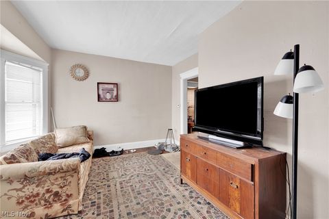 Tiny photo for 3885 W 20th Street, Cleveland, OH 44109 (MLS # 5188033)