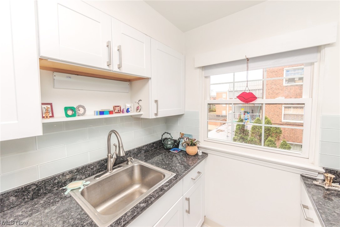 Royal Court Condos - Residential