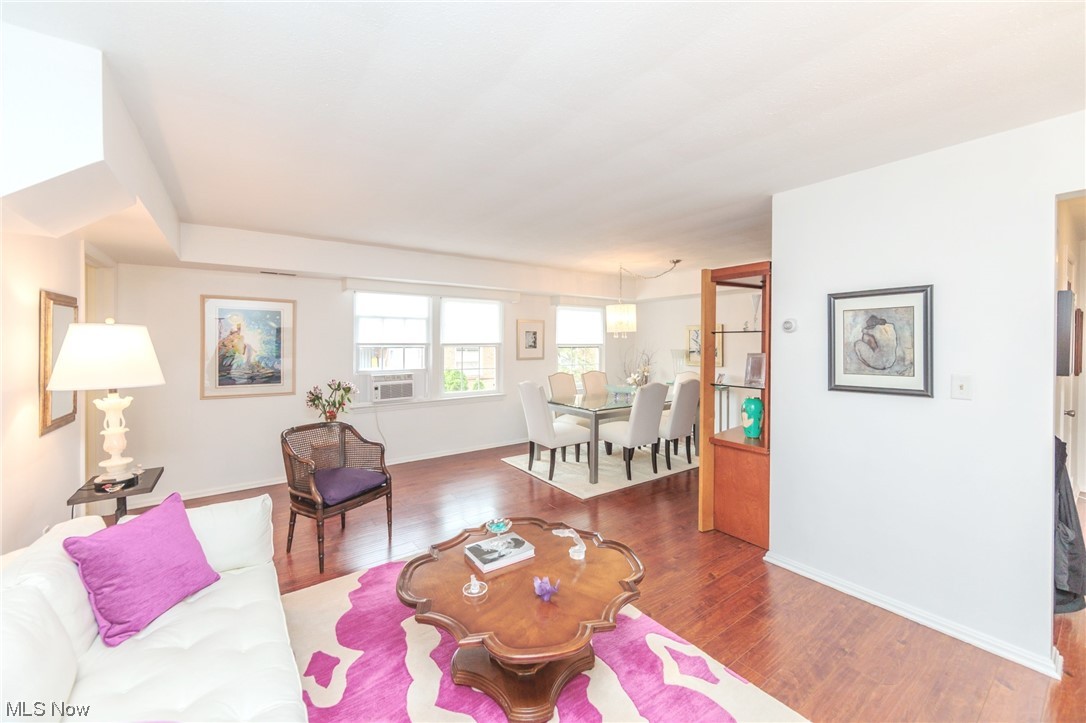 Royal Court Condos - Residential