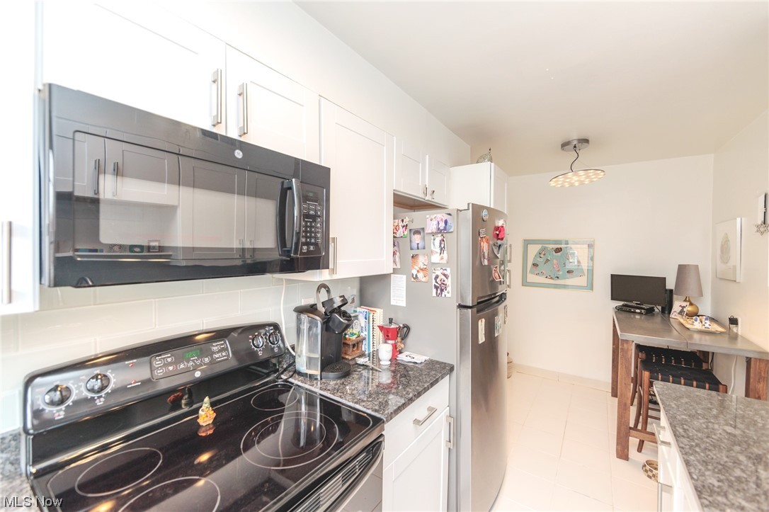 Royal Court Condos - Residential