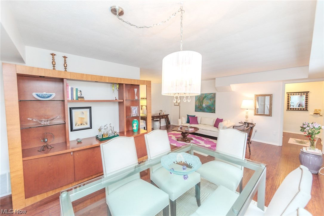 Royal Court Condos - Residential