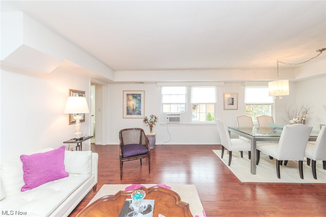 Royal Court Condos - Residential