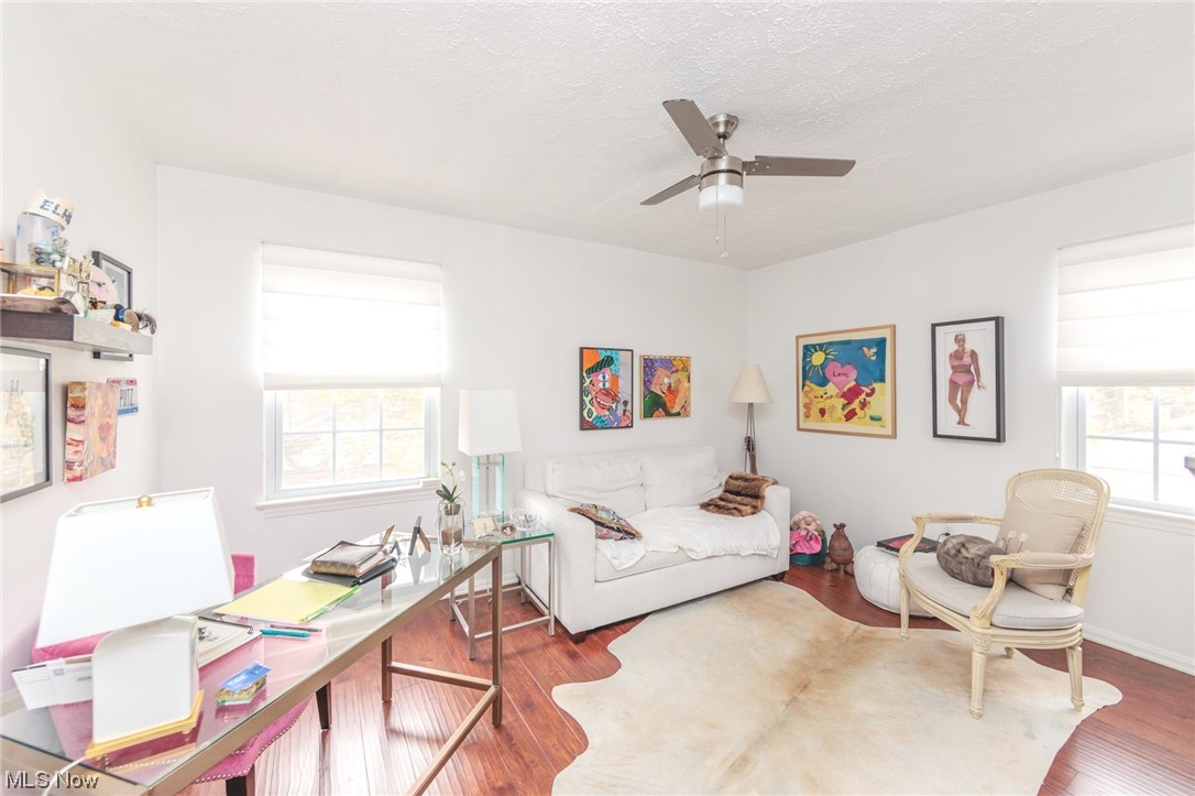 Royal Court Condos - Residential