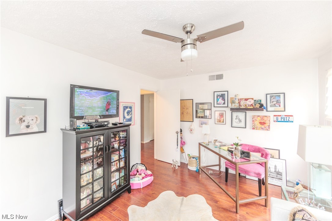 Royal Court Condos - Residential