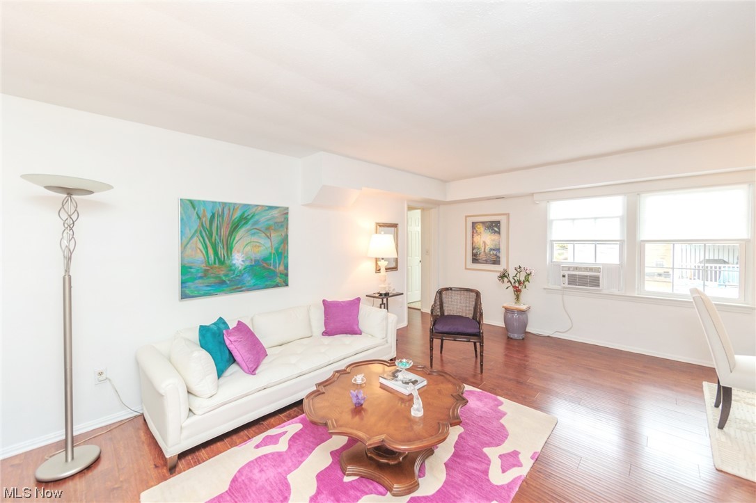 Royal Court Condos - Residential