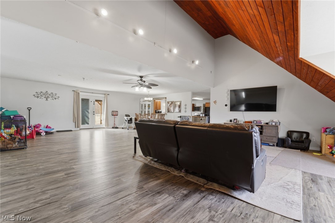 Connecticut Western Reserve - Residential