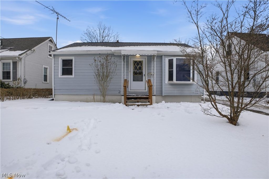 Photo of 1226 Kenmore Avenue SE, Warren, OH 44484 (MLS # 5186867)