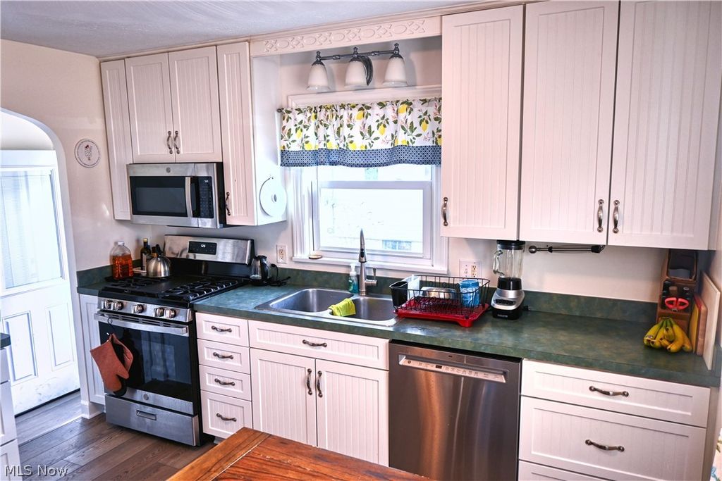 Photo of 94 N 5th Street, Rittman, OH 44270 (MLS # 5195321)