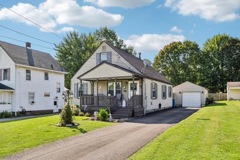 Photo for 21 Edgewater Drive