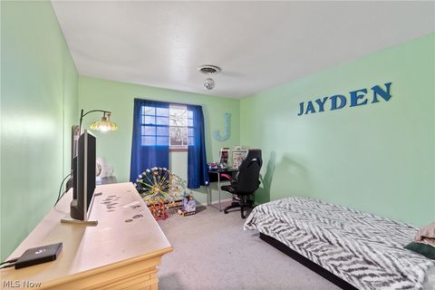 Tiny photo for 715 Carol Lane, Elyria, OH 44035 (MLS # 5187214)