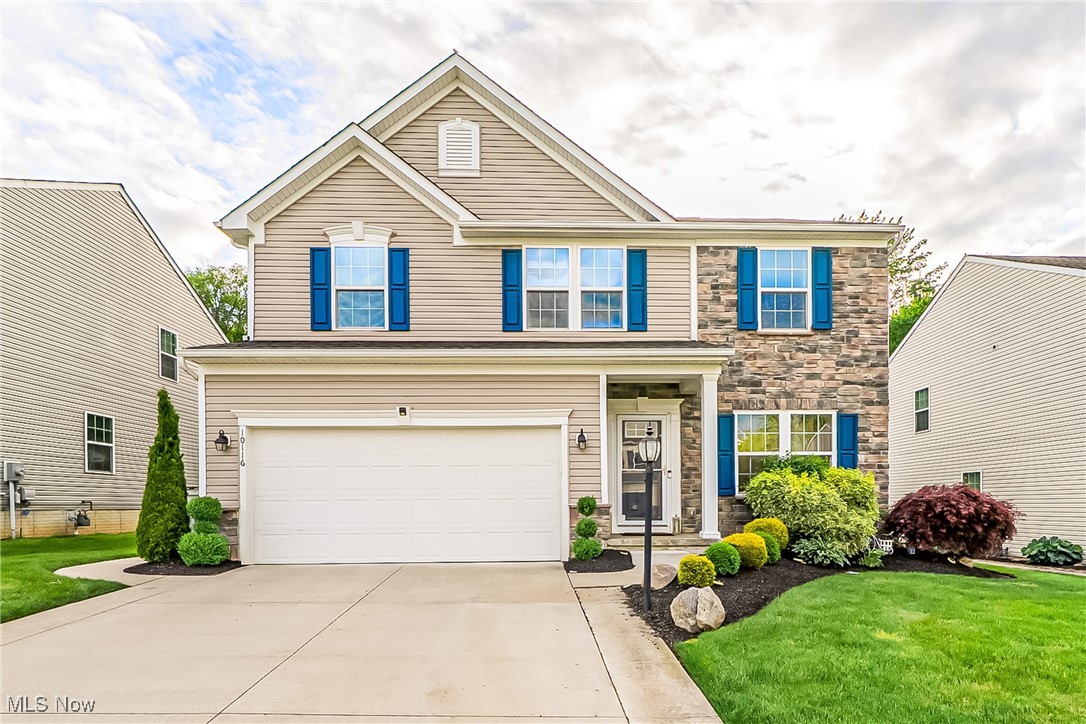 10116 Flagstone Drive, Twinsburg, Ohio image 1