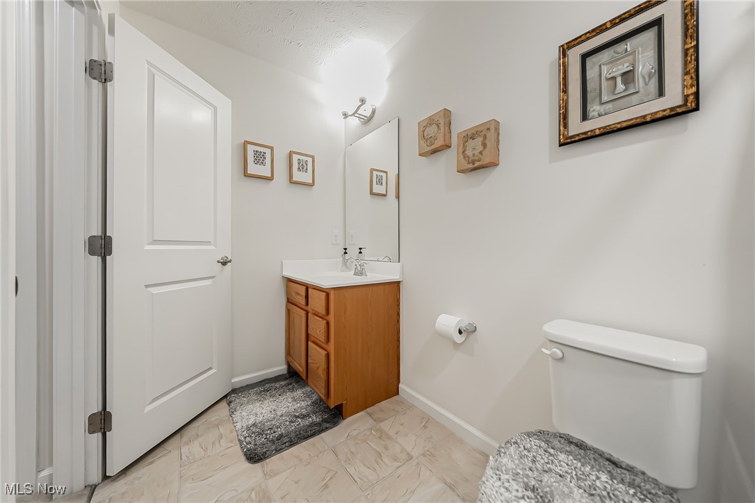 10116 Flagstone Drive, Twinsburg, Ohio image 24