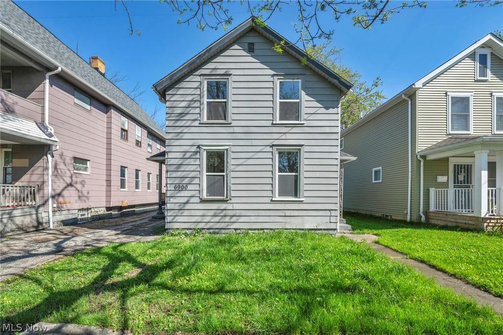 Photo of 6900 Lawn Avenue, Cleveland, OH 44102 (MLS # 5203053)